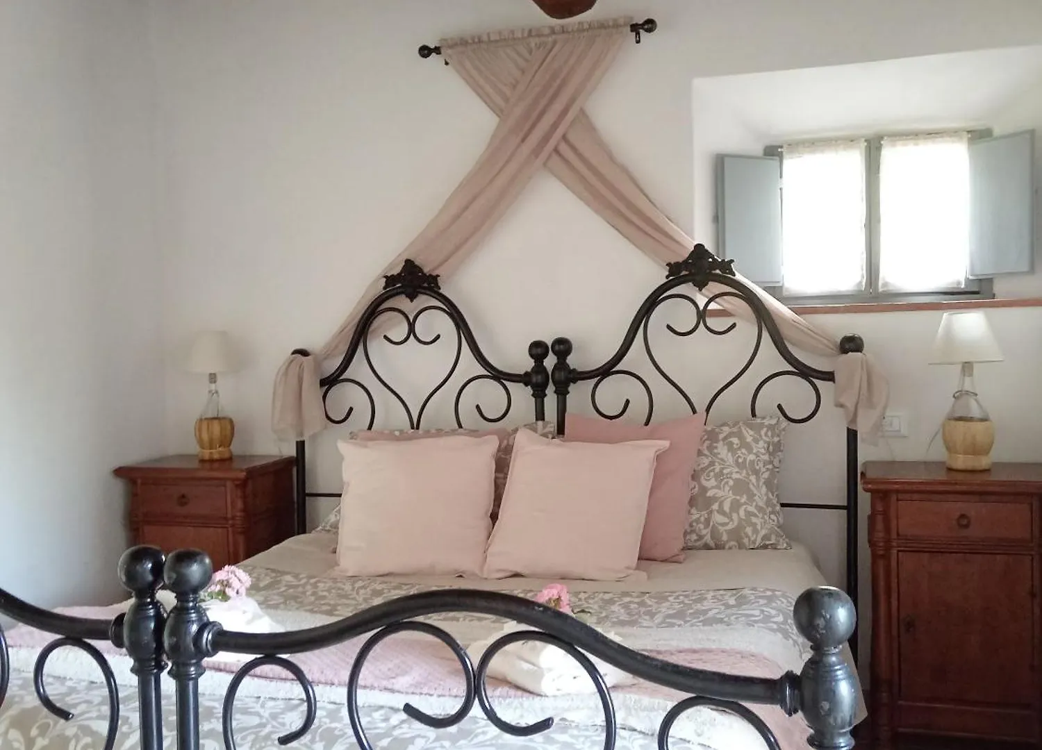 Casale - La Camera Di Leda Lamporecchio Guest house
